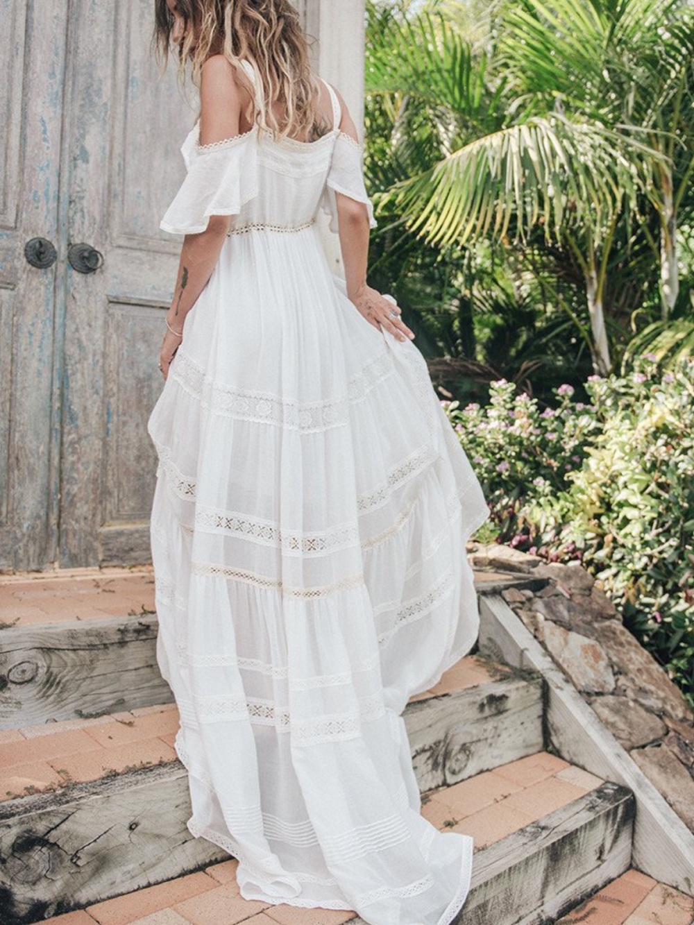 Spell Elizabeth Gown - Picture 3 of 11